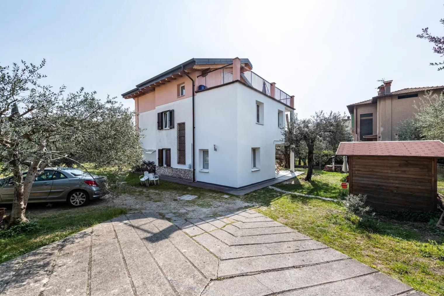 Ginevra Apartment Тосколано Мадерно Екстериор снимка